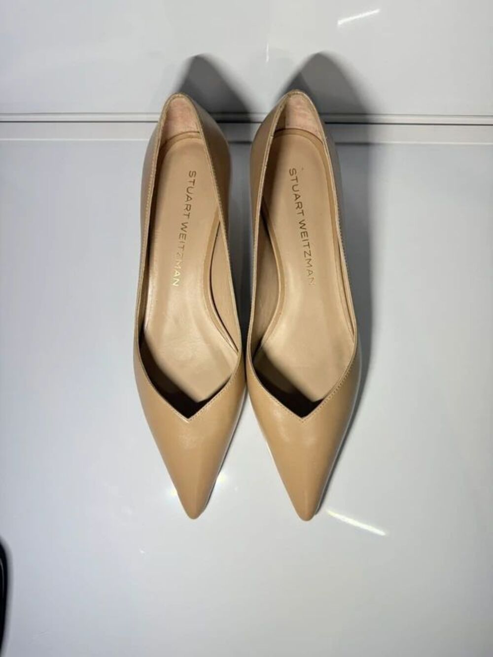 Stuart Weitzman Adobe Beige Leather Pointed Toe Kitten Heels Pumps size 7